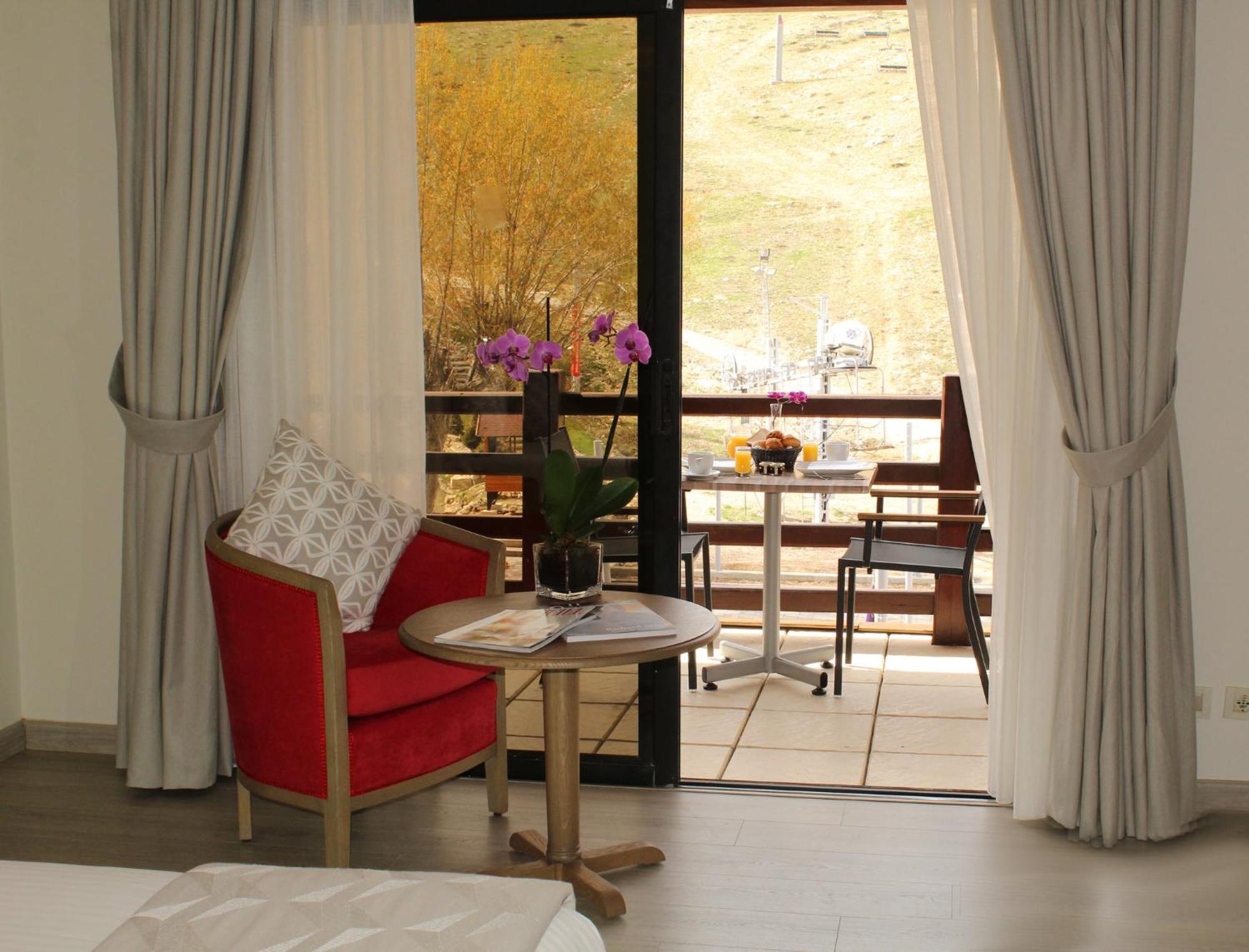 Intercontinental Mzaar Lebanon Mountain Resort & Spa By Ihg Mzaar Kfardebian Exterior foto