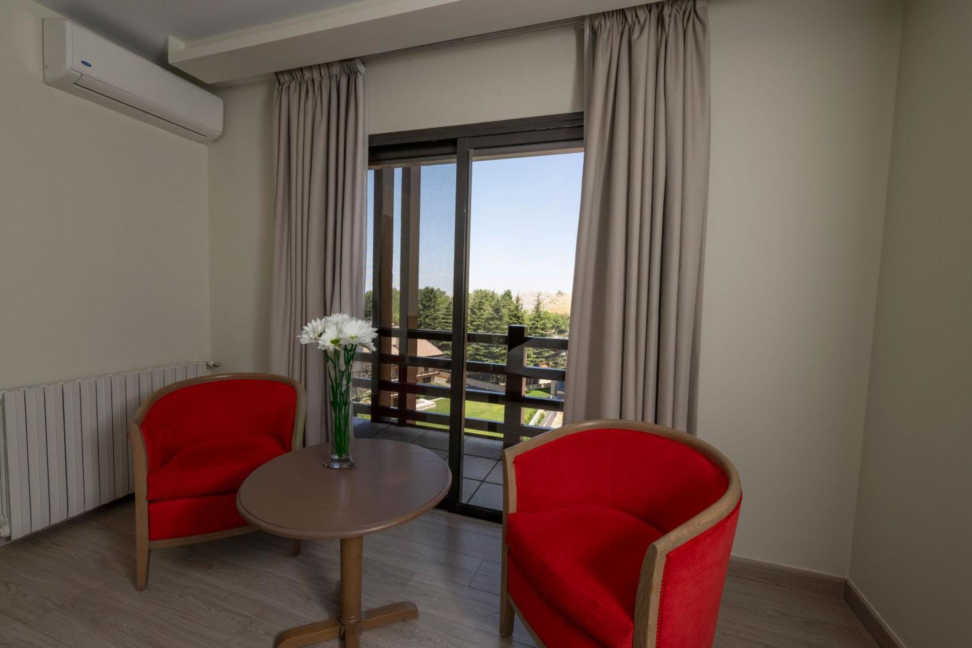 Intercontinental Mzaar Lebanon Mountain Resort & Spa By Ihg Mzaar Kfardebian Exterior foto